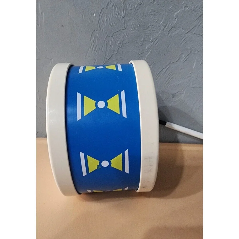 Vintage 1976 Fisher Price plastic toy drum‎ Blue & White Jack In Box xylophone